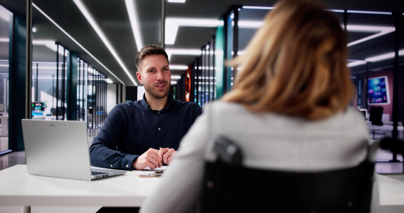 Irvine Workers’ Compensation Lawyer Meeting with a Client